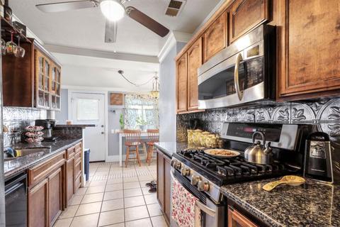 220 Olive Ct, Lodi, CA 95240 photo 5