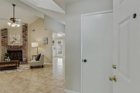 1816 Innsbrook Dr, Modesto, CA 95350 photo 4