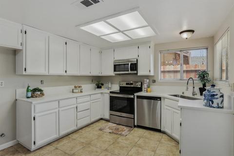 1816 Innsbrook Dr, Modesto, CA 95350 photo 13