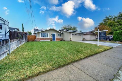 4395 Twain Dr, Olivehurst, CA 95961 photo 2