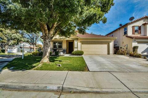 4532 Regis Dr, Tracy, CA 95377 photo 2