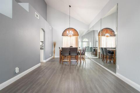 823 Taggert Ct, Modesto, CA 95351 photo 10