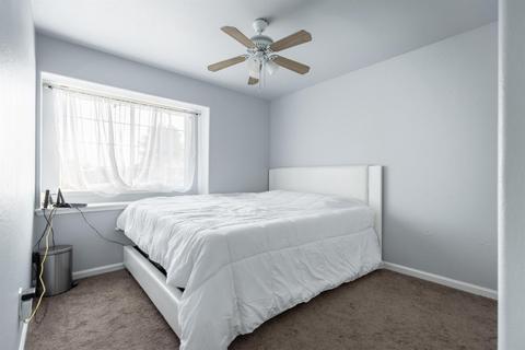 823 Taggert Ct, Modesto, CA 95351 photo 26