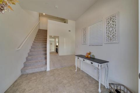 2026 Valor Pl, Manteca, CA 95337 photo 7
