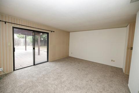 2012 Little Oak Way, Modesto, CA 95355 photo 10