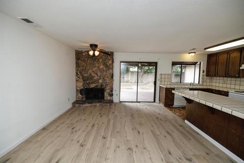 2012 Little Oak Way, Modesto, CA 95355 photo 3