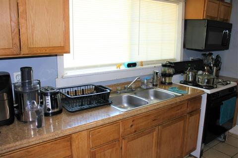 109 Oak St, Modesto, CA 95351 photo 5