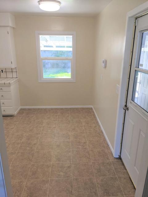 851 E D St, Oakdale, CA 95361 photo 8
