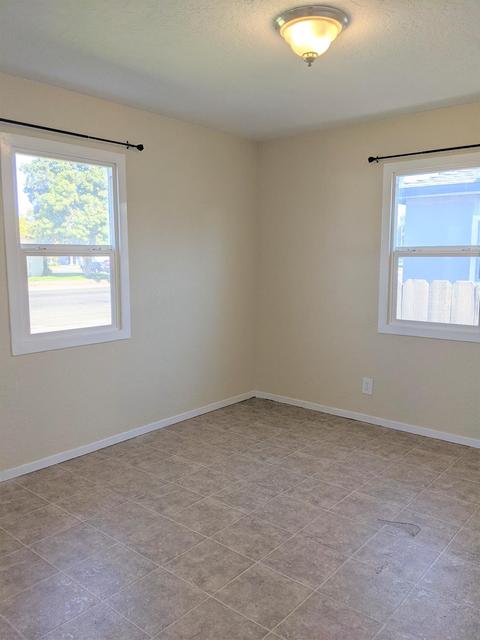 851 E D St, Oakdale, CA 95361 photo 19