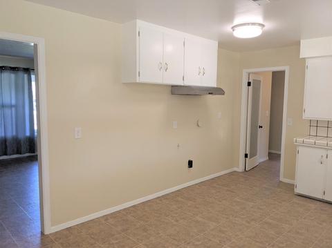 851 E D St, Oakdale, CA 95361 photo 10