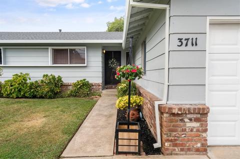 3711 California Ave, Carmichael, CA 95608 photo 1