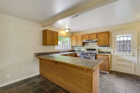 8501 Pershing, Fair Oaks, CA 95628 photo 6