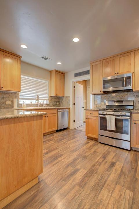300 N Berkeley Ave, Turlock, CA 95380 photo 17