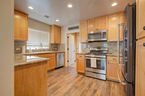 300 N Berkeley Ave, Turlock, CA 95380 photo 13