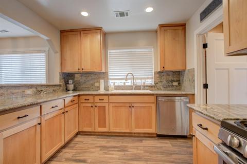 300 N Berkeley Ave, Turlock, CA 95380 photo 14