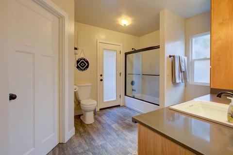 300 N Berkeley Ave, Turlock, CA 95380 photo 33