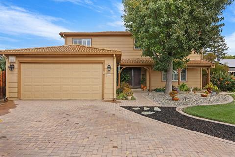 147 Norman Ct, Tracy, CA 95376 photo 4