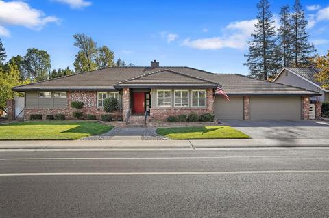 1440 Kingsford Dr, Carmichael, CA 95608 photo 2