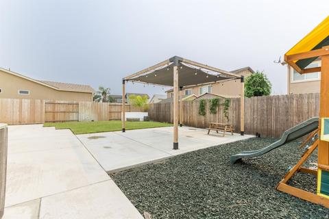 329 Dolcinea Ln, Manteca, CA 95336 photo 41