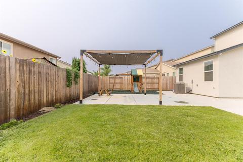 329 Dolcinea Ln, Manteca, CA 95336 photo 40