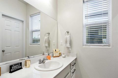 9634 Cabernet Ct, Patterson, CA 95363 photo 7