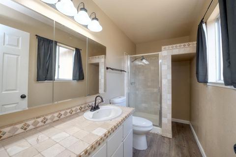 300 Halley Ct, Patterson, CA 95363 photo 14