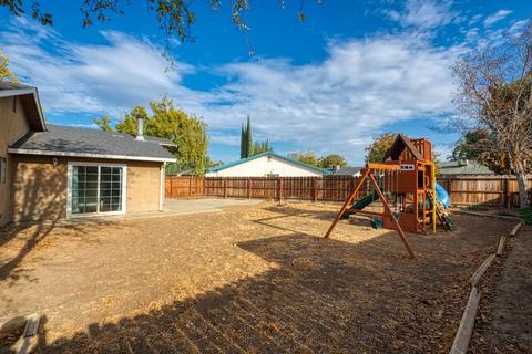 300 Halley Ct, Patterson, CA 95363 photo 24