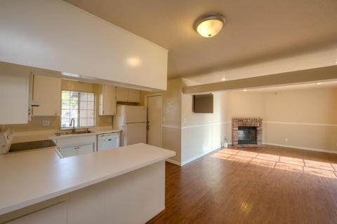 300 Halley Ct, Patterson, CA 95363 photo 8