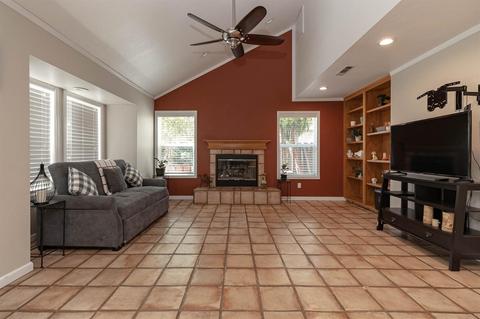 2008 Westview Ct, Modesto, CA 95358 photo 10