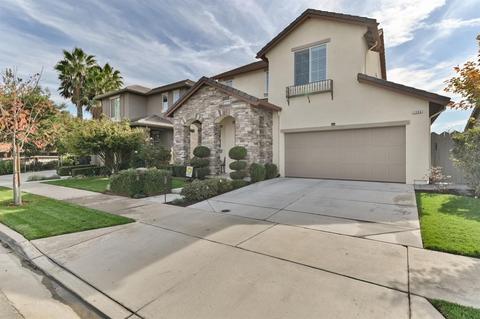1392 Violet Way, Turlock, CA 95382 photo 1