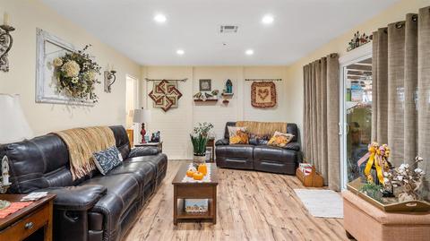 216 E 22nd St, Tracy, CA 95376 photo 7