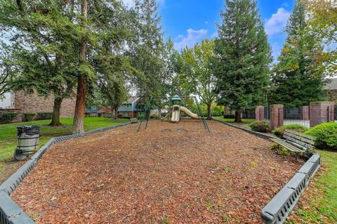 4013 Knoll Top Ct, Carmichael, CA 95608 photo 36