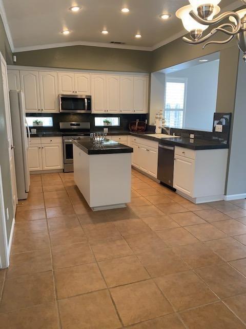 2574 Paradise Dr, Lodi, CA 95242 photo 9