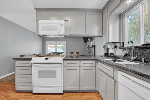 2425 S Ada St, Modesto, CA 95354 photo 6