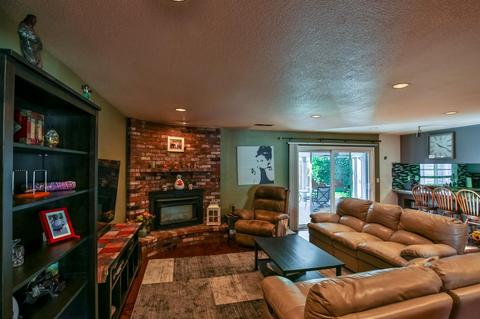 162 Ramon Ct, Galt, CA 95632 photo 6