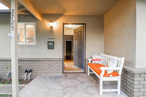 2725 Warwick Ln, Modesto, CA 95350 photo 3