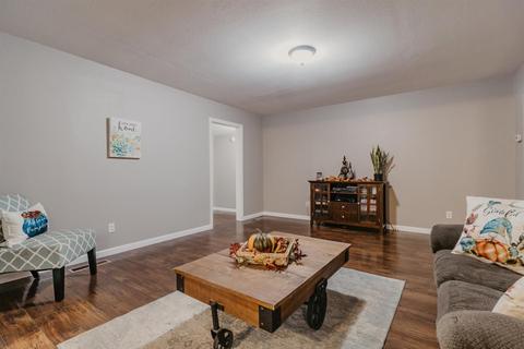2725 Warwick Ln, Modesto, CA 95350 photo 12