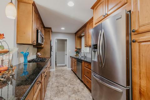 2725 Warwick Ln, Modesto, CA 95350 photo 6