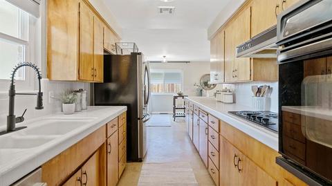 1409 W Vine St, Lodi, CA 95242 photo 22