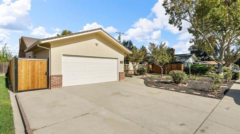 1409 W Vine St, Lodi, CA 95242 photo 3