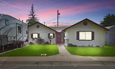 504 Forrest Ave, Lodi, CA 95240 photo 1