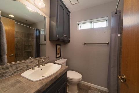 17824 E Varene Ct, Linden, CA 95236 photo 11