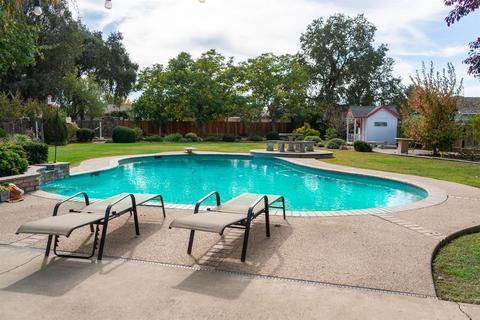 17824 E Varene Ct, Linden, CA 95236 photo 2