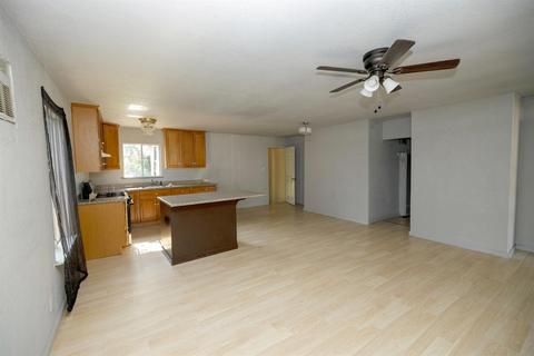 2120 Kenneth St, Modesto, CA 95351 photo 10