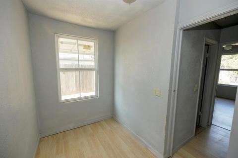 2120 Kenneth St, Modesto, CA 95351 photo 23