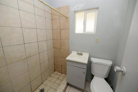 2120 Kenneth St, Modesto, CA 95351 photo 22
