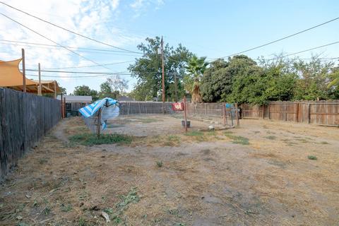 318 Spruce St, Modesto, CA 95351 photo 17