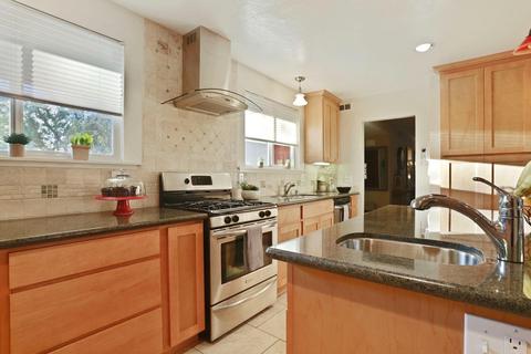 1422 Harding Ave, Tracy, CA 95376 photo 10