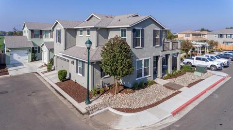 2249 Province Pl, Hughson, CA 95326 photo 2