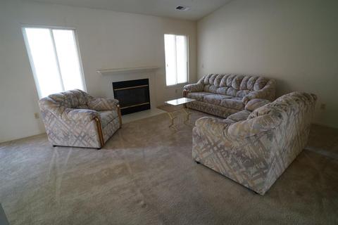 1849 Creekside Dr, Merced, CA 95348 photo 4
